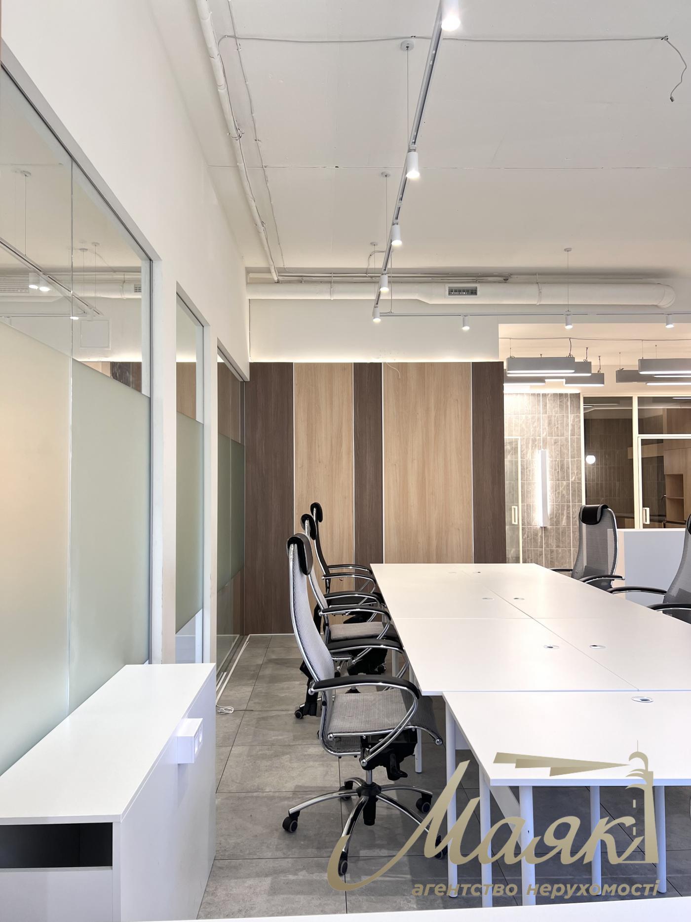 Оренда офісу 250 кв.м в ЖК А52 вул. Січових Стрільців (Артема), 44-А