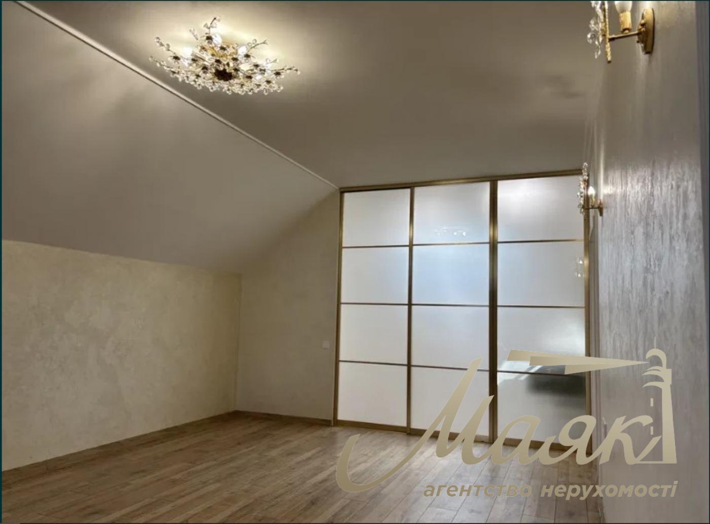 Продажа 2- х этажного дома (5 ком.), Осокорки