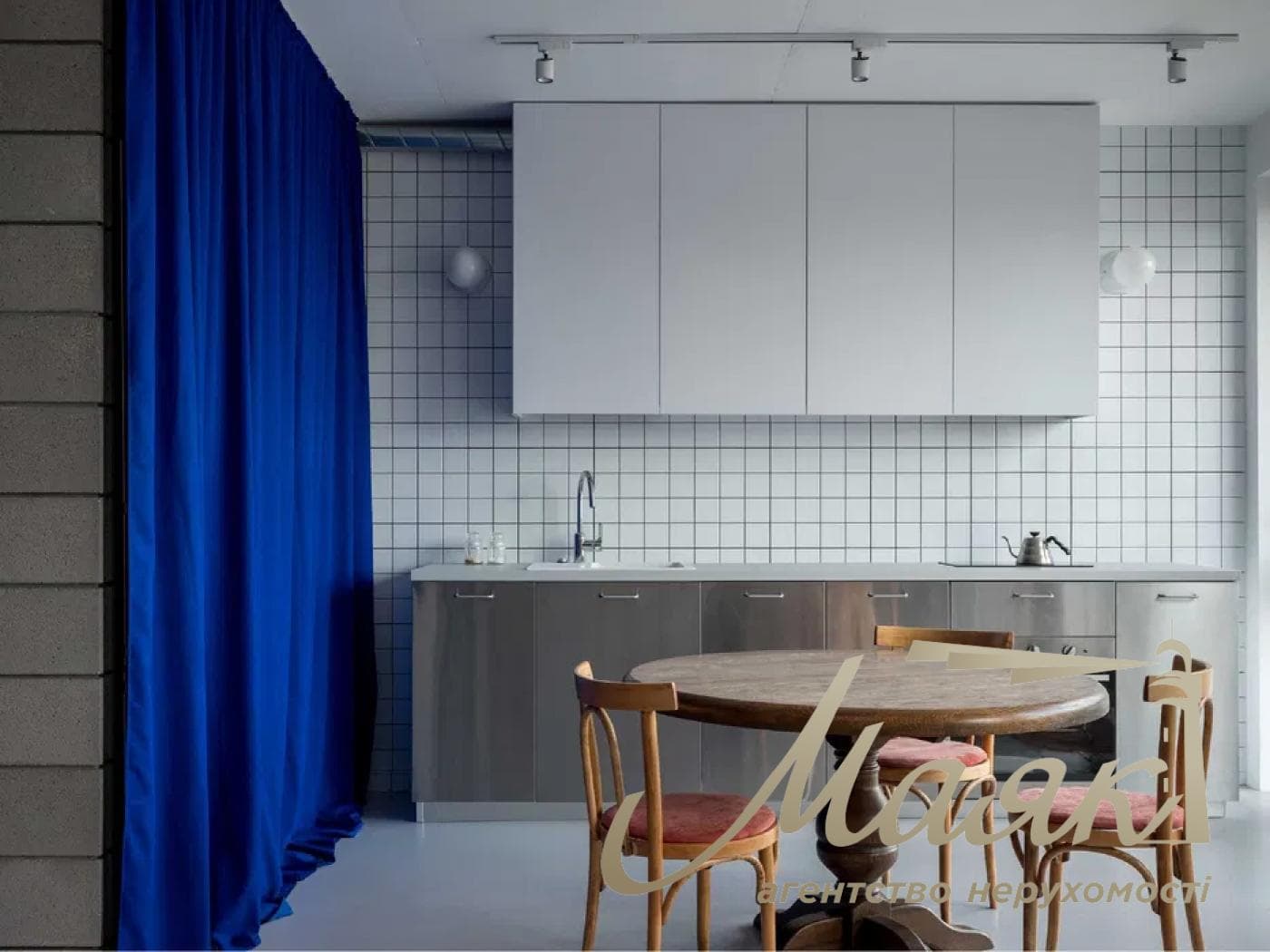 1-bedroom apartment for rent with a parking space in the self-contained Hoffmann Haus residential complex