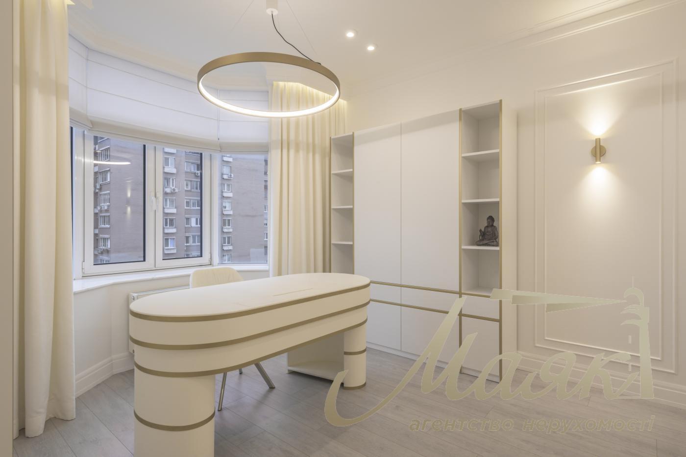 Продаж 3-к квартири 87 м2, вул. Антоновича (Горького), 103, м. Київ