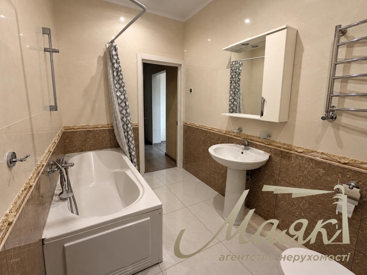 Продаж квартири площею 159 м² у клубному будинку Botanic House на вул. Болсуновській, Печерськ