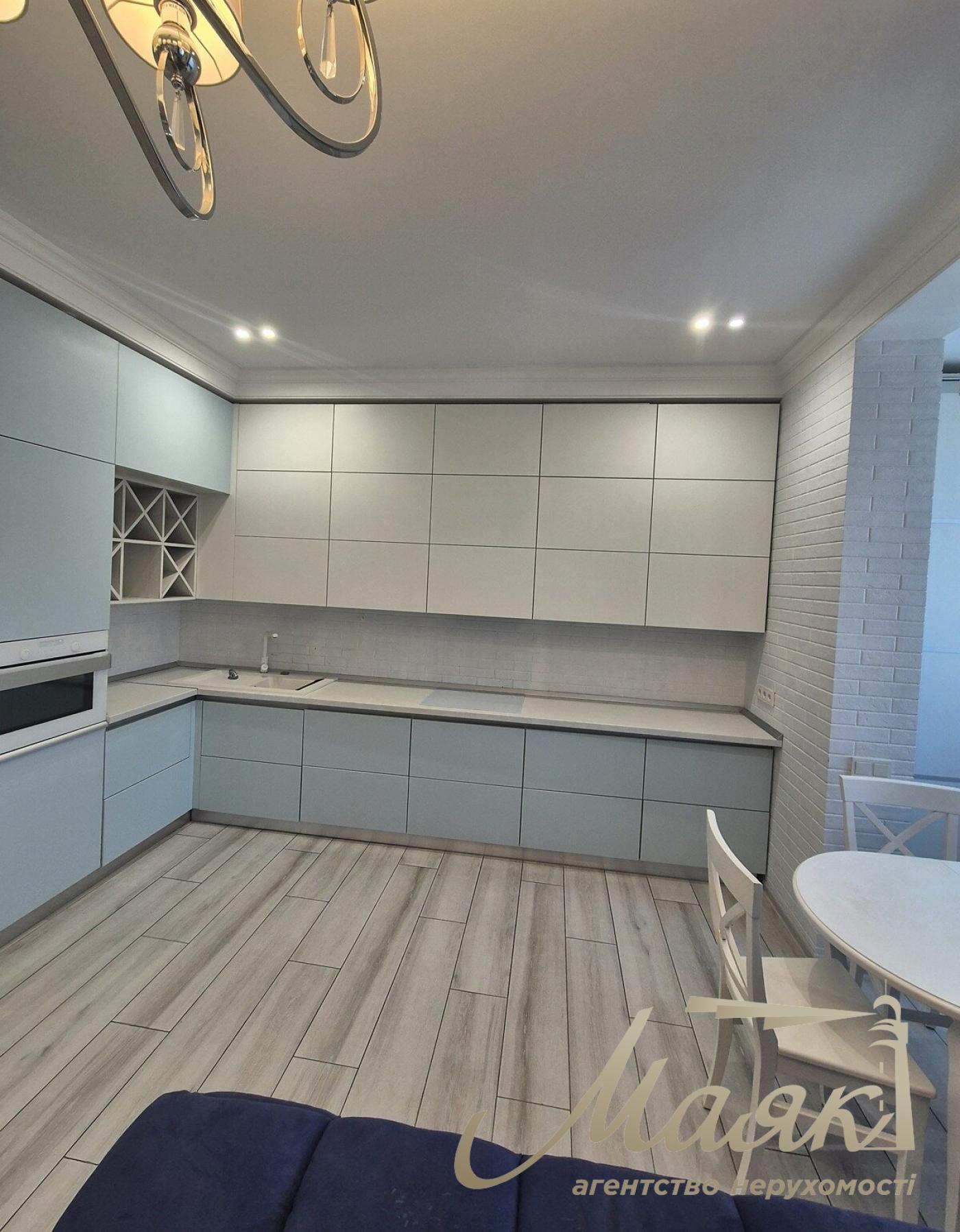 Rent duplex 3-bedroom apartment 150m2 Residential Complex Podol Grad str. Degtyarnaya 7