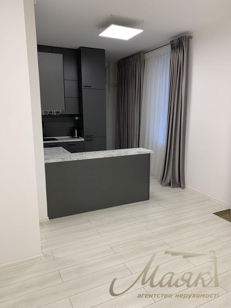 Продаж комерційного приміщення площею 103,5 м², 1-й поверх + цоколь, вул. Липська, Печерськ
