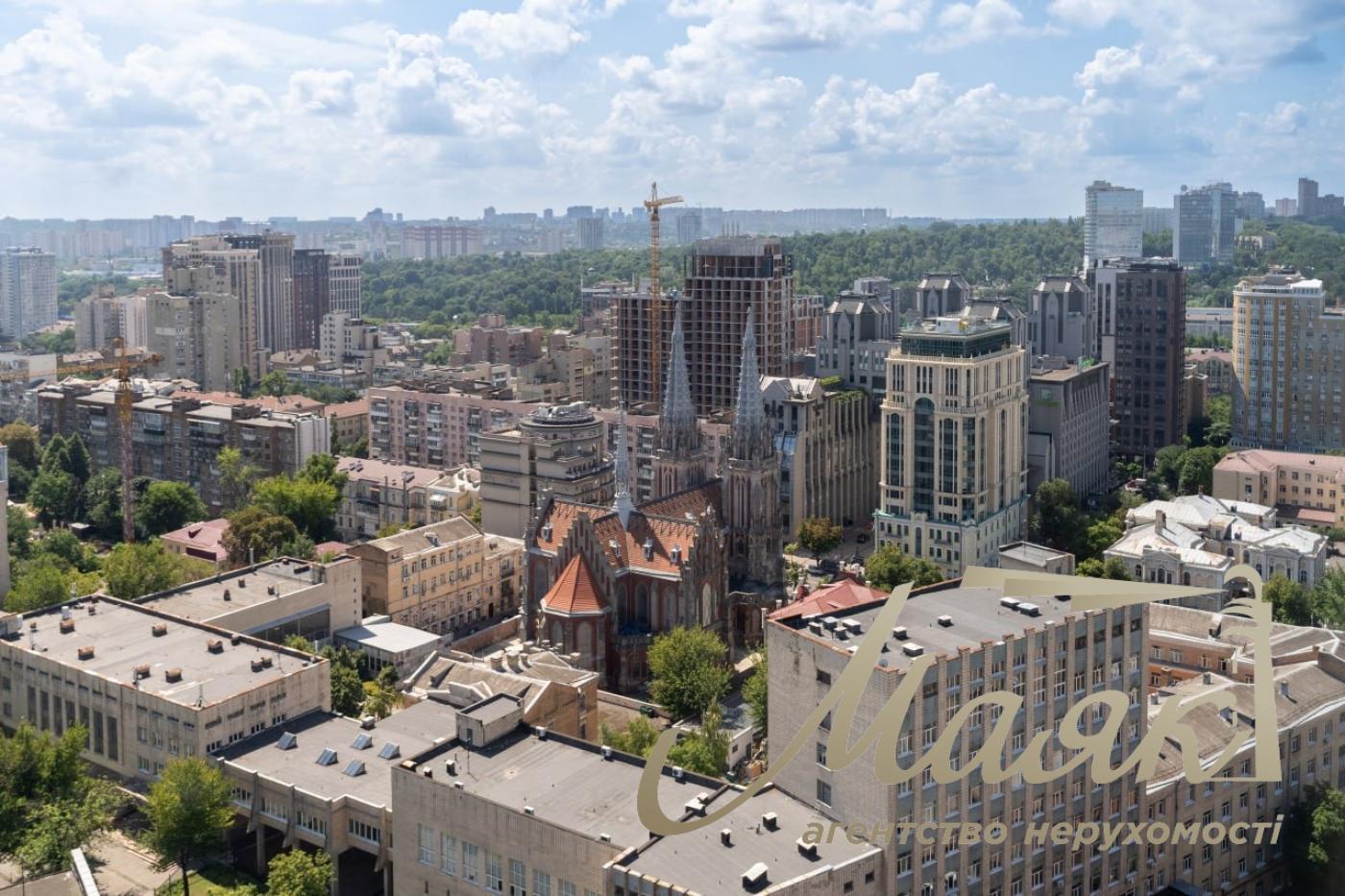 Rent 4 room apartment in LCD LCD Tetris Hall, Delovaya street, Pechersk, Kiev