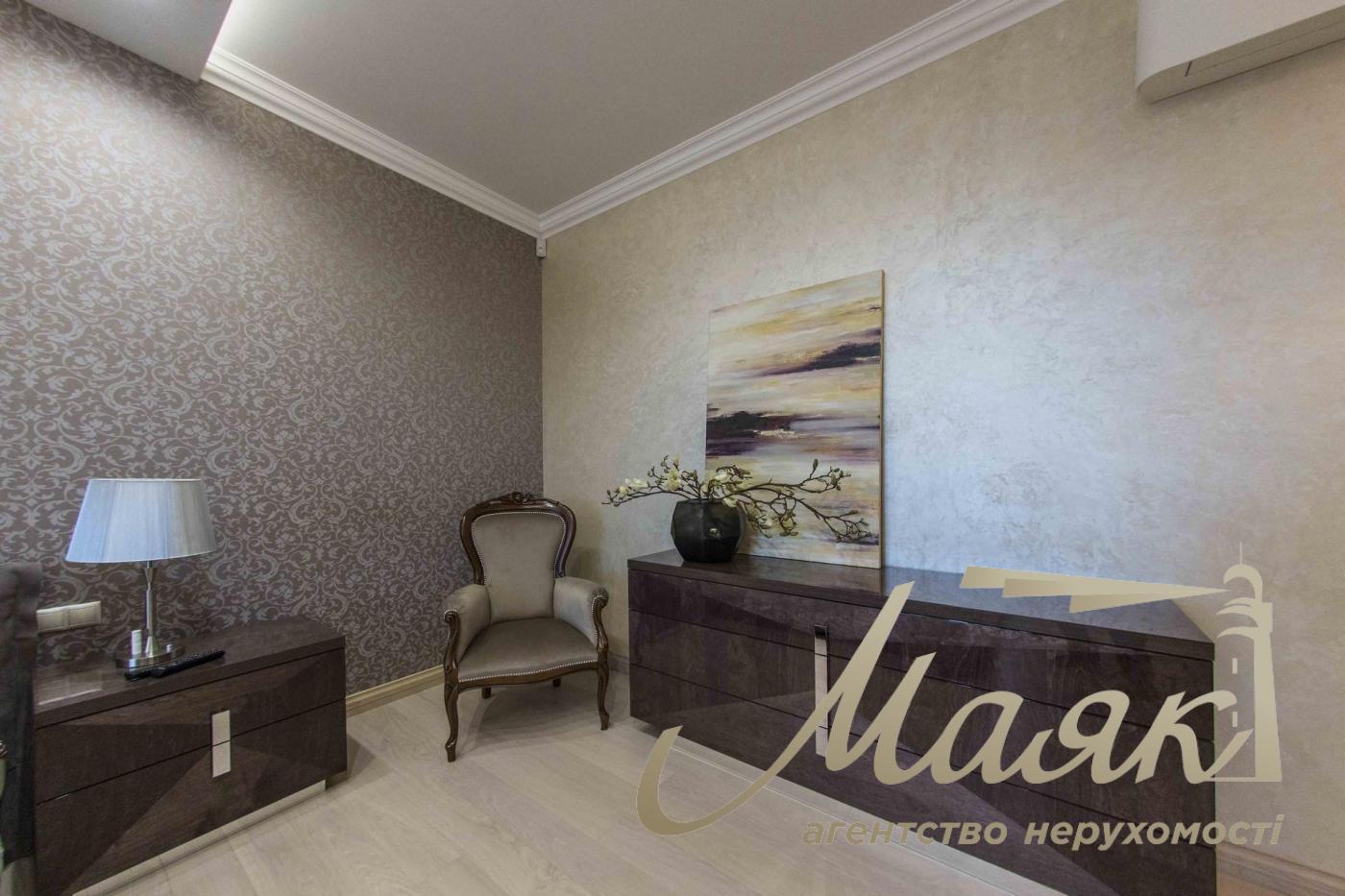 Продажа 3-к квартиры 140 м2 в ЖК "Престиж Холл", ул. Василия Тютюнника (Барбюса Анри), г. Киев