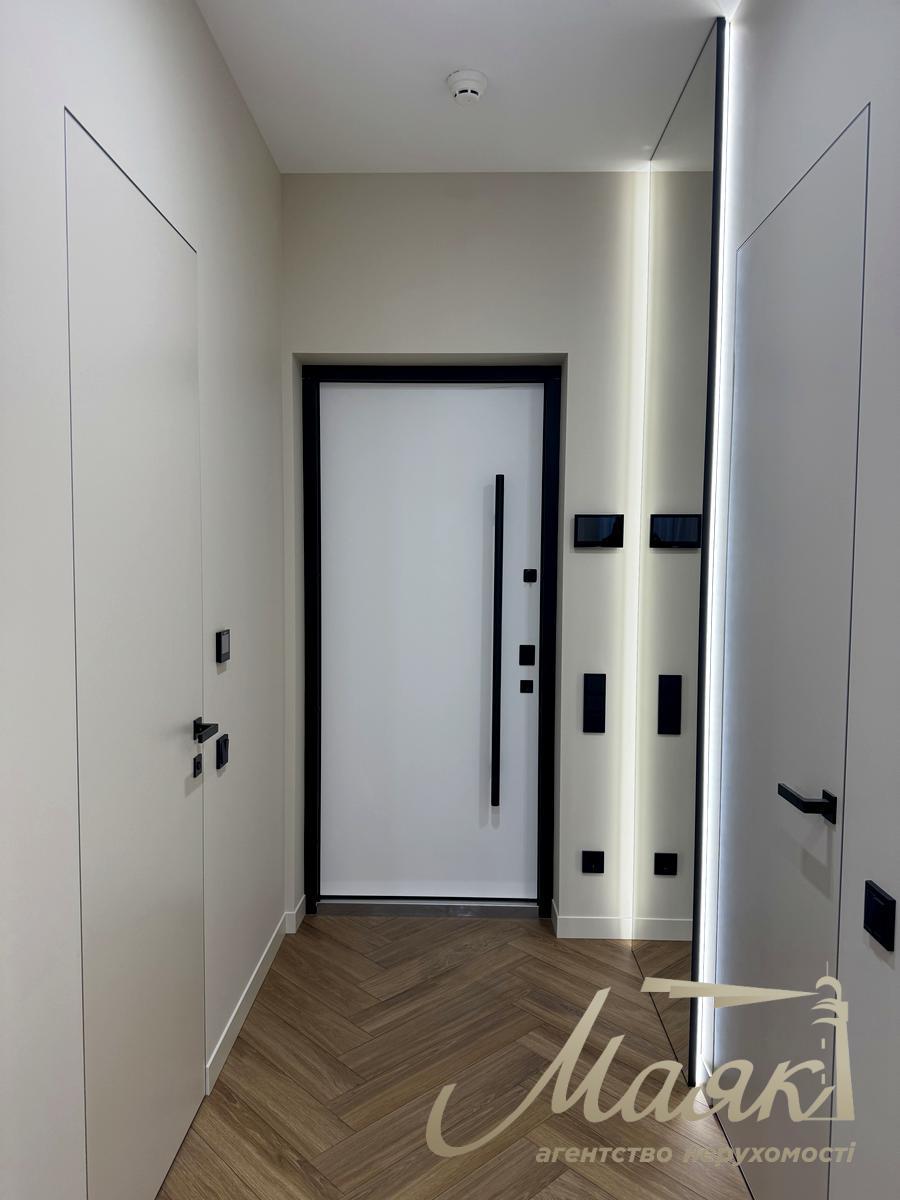 Rent 2-bedroom apartment in LCD Triiiniti Vasylia Tyutyunnika str. 39