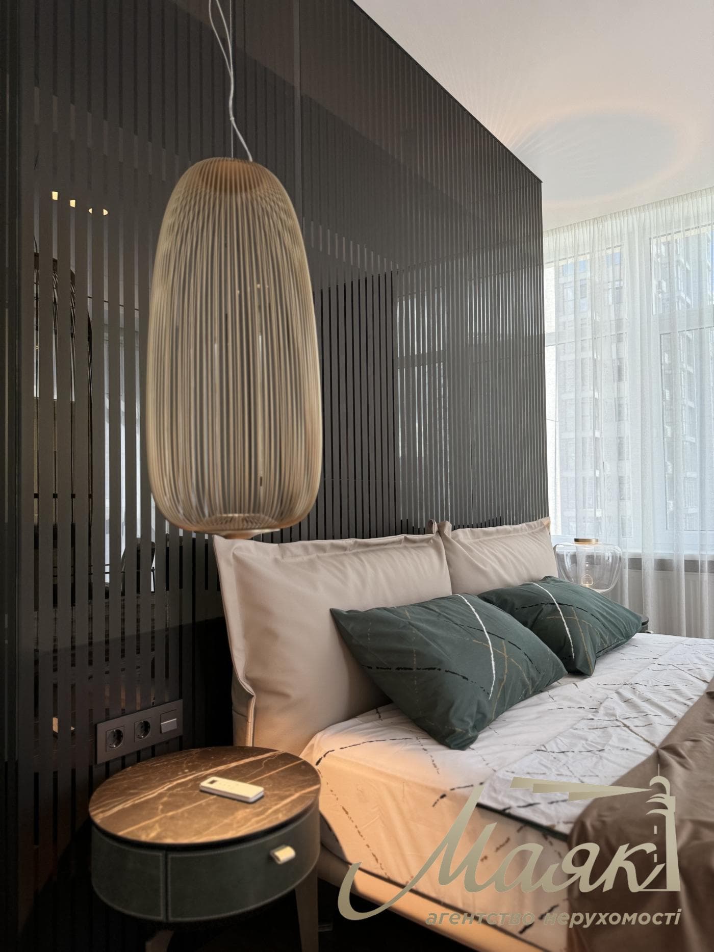 Продажа 3к квартиры 150м2 в ЖК Новопечерские липки, Драгомирова 17, Печерск, Киев