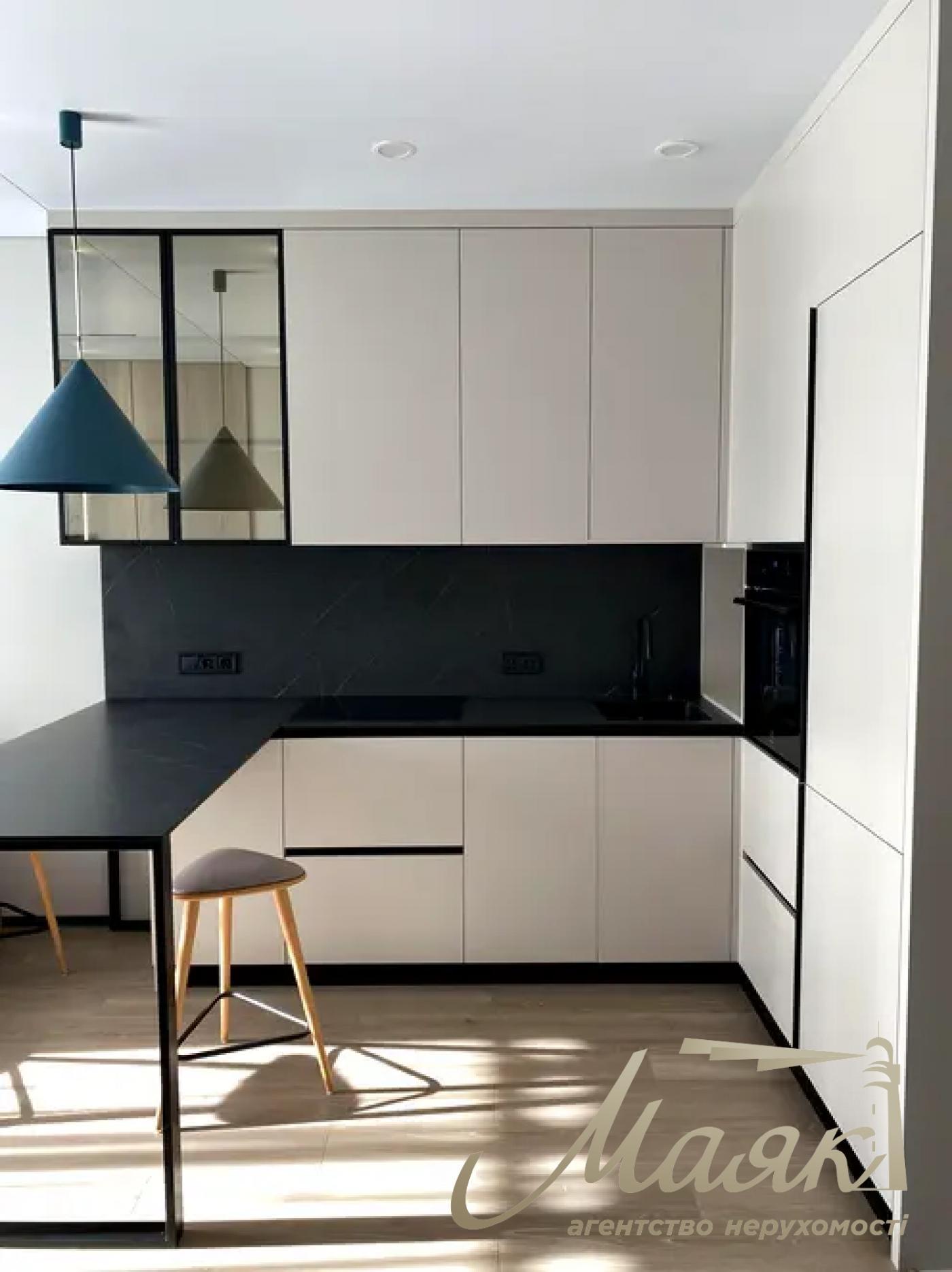 Аренда 2к квартиры 51 м², ЖК Новопечерська Вежа, ул. Михаила Бойчука,