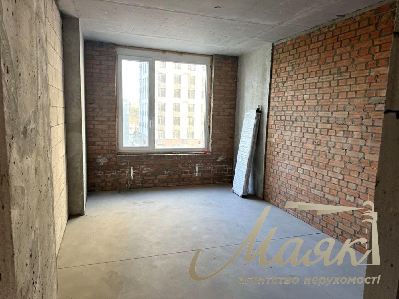 3-room apartment for sale, unrenovated, in the "Novy Avtograf" comfort-class residential complex, 96 m², Kyiv, Left Bank, Dniprovskyi District, Knyaz Roman Mstislavych Street, Darnitsa Metro Station