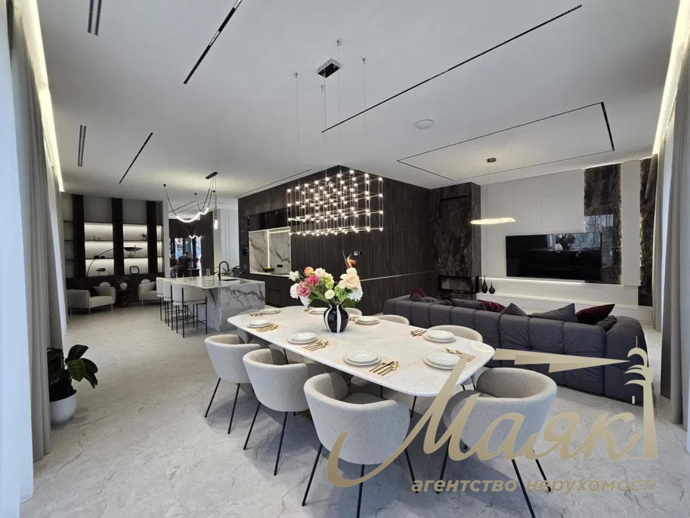 Продаж 3-поверхового будинку площею 350 м², Ходосівка, КГ «Нова Ходосівка»