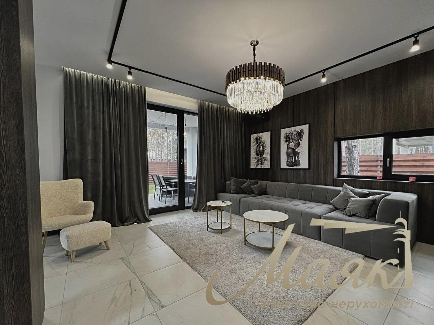 Rent a 150-square-meter two-story house in the “GoldFish” residential complex, Lebedevka, Vyshgorod District