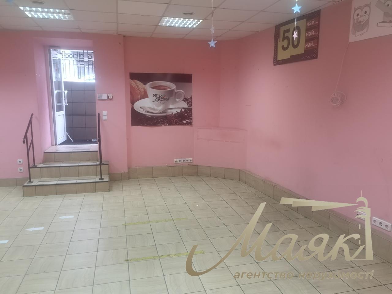 Sale of retail space in the center, Sichovykh Striltsiv (Artema) street