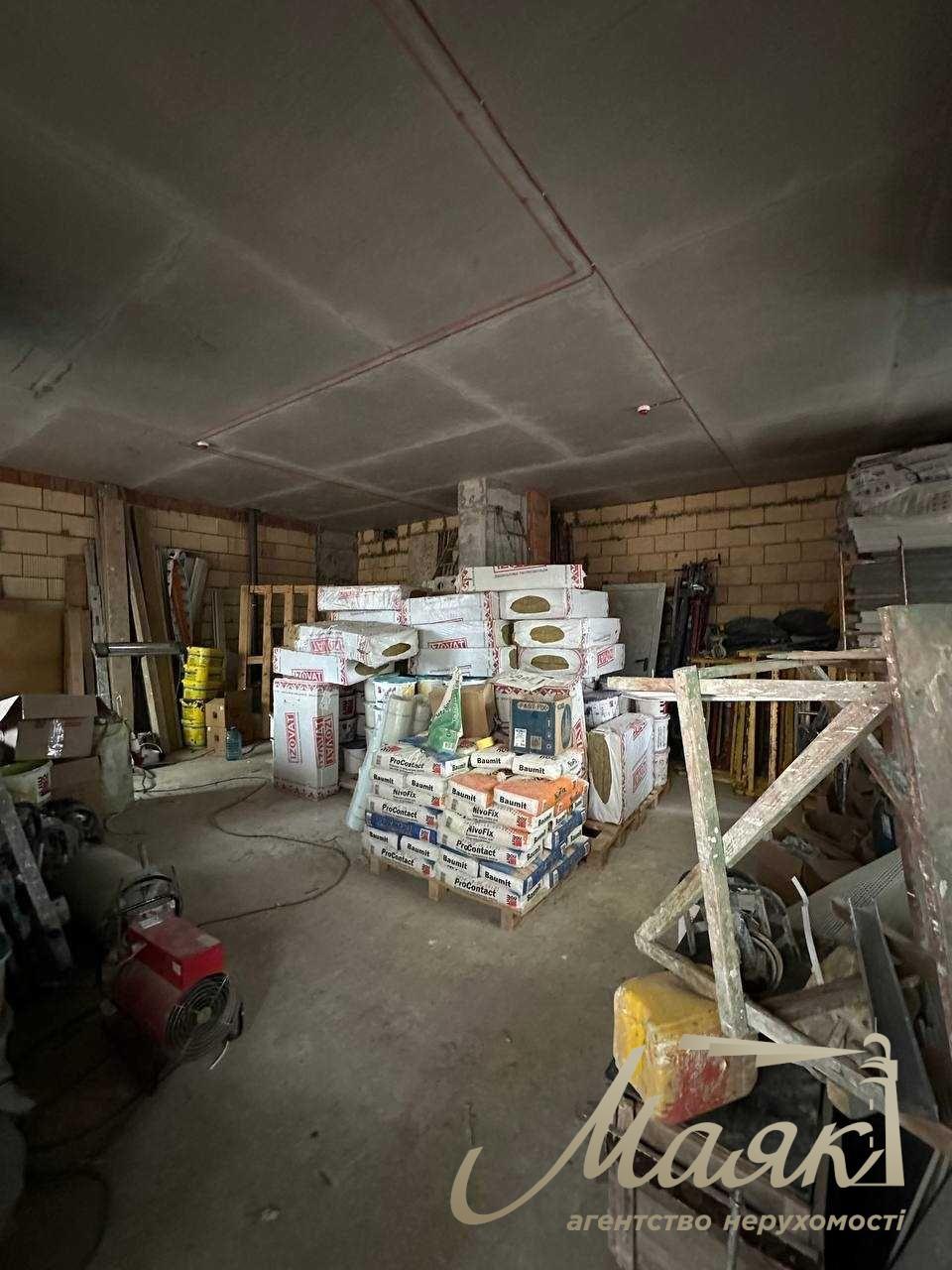 Продаж фасадного приміщення 65 м2 у ЖК Нивки Парк