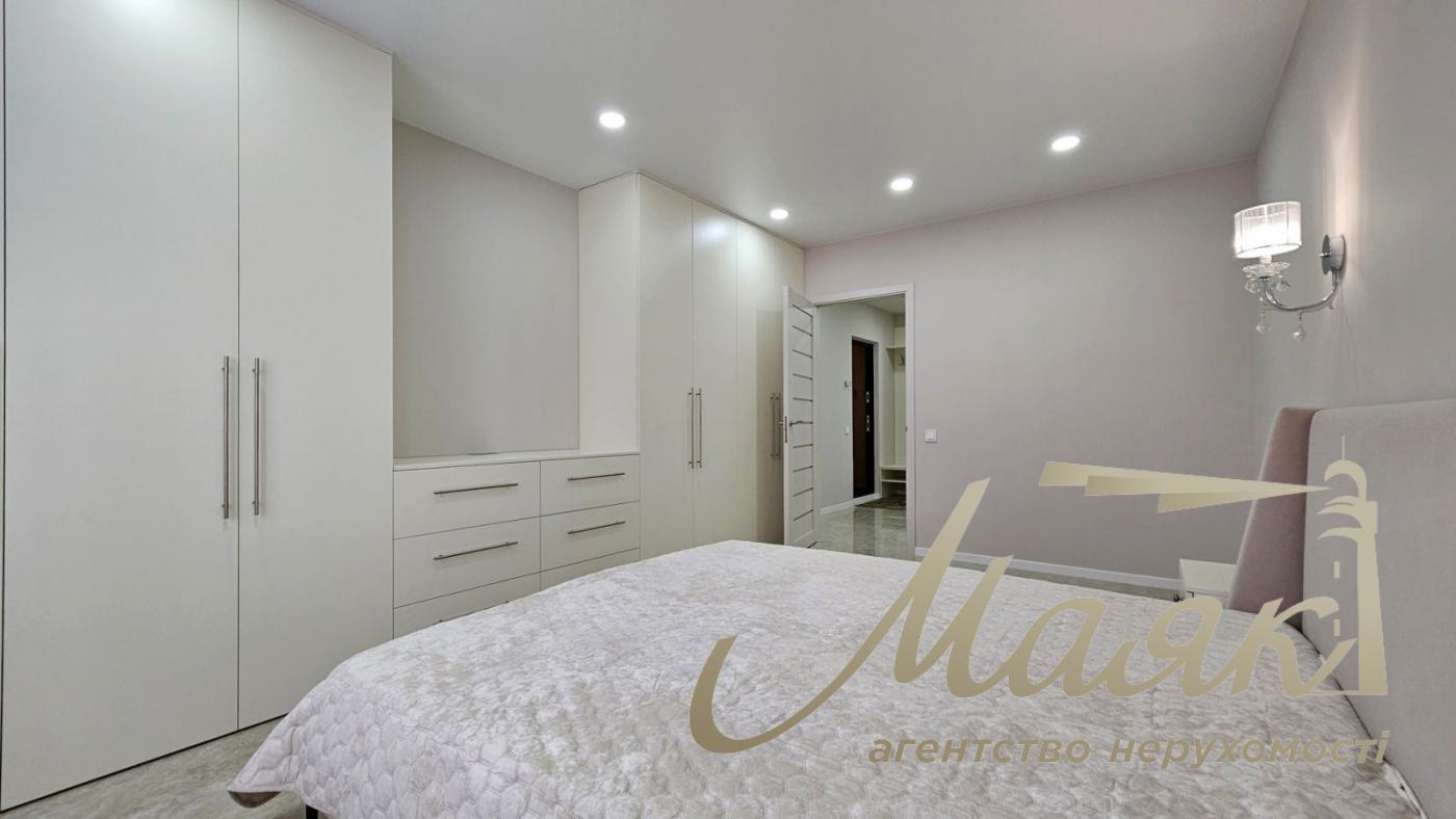 Аренда 3-х комнатной квартиры в ЖК Навигатор.