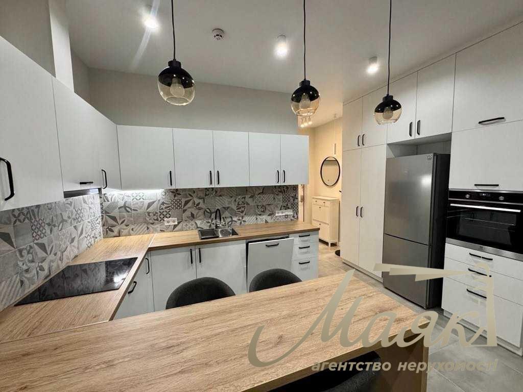 For sale 2-bedroom apartment in Business Class Residential Complex "Podil Plaza & Residence" Podilskyi