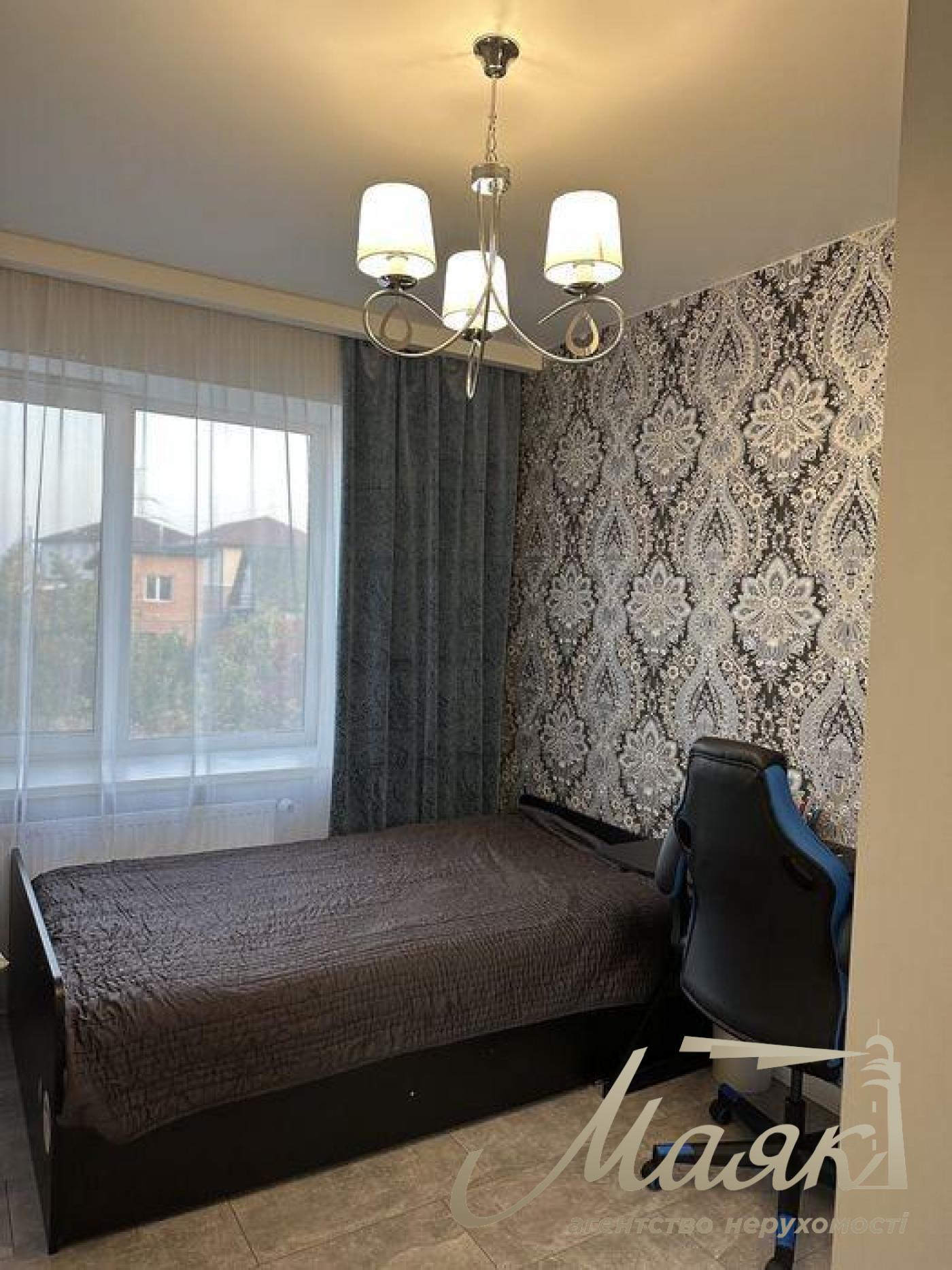 Sale of a 3-storey house 110 sq.m. Khotov village. Kievo-Syatoshinsky suburb.