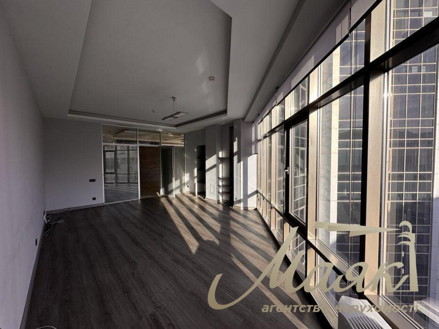 Оренда офісу 186 м.кв ст.метро Олімпійська, Центр
