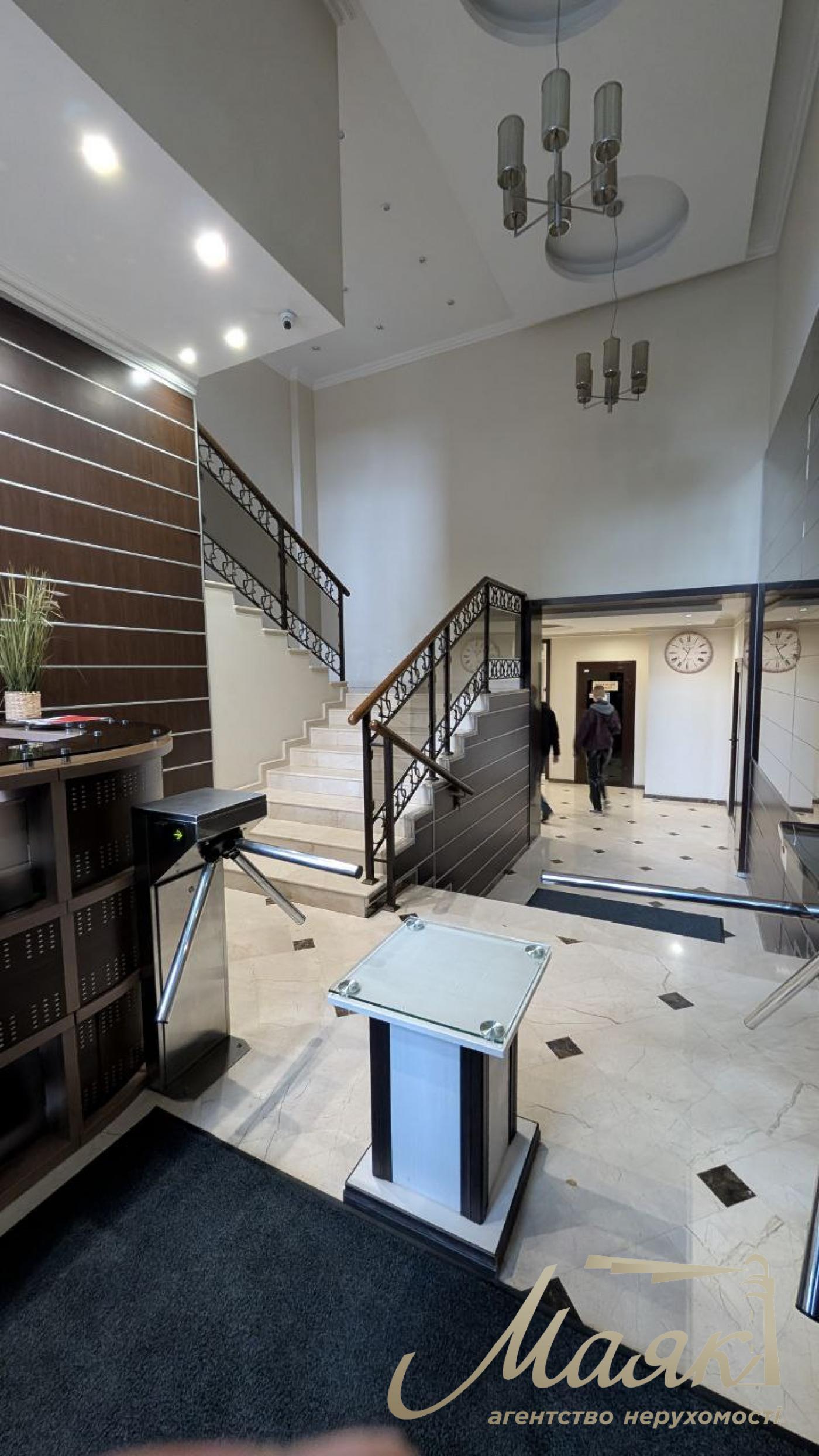 Аренда офиса 200 м² в центре Киева, ул. Сечевых Стрельцов, 50