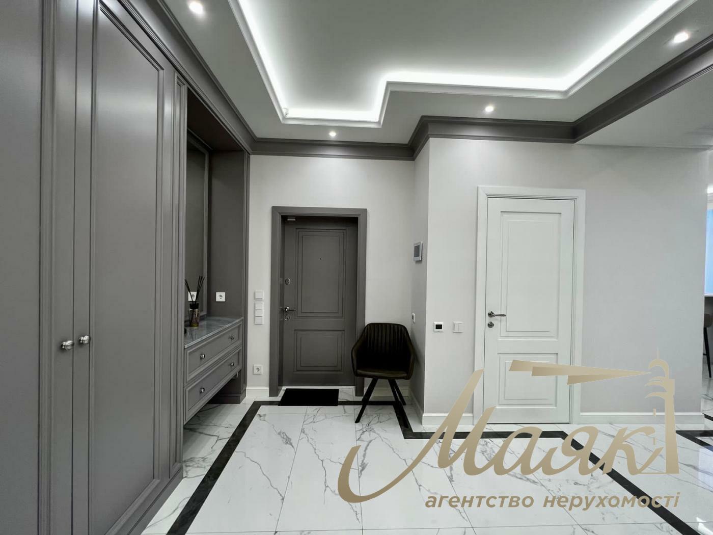 Продаж 3-кімнатної квартири 150м2 в ЖК "Новопечерські Липки", Драгомирова/Верхогляда 14, Печерський район, Центр, Київ