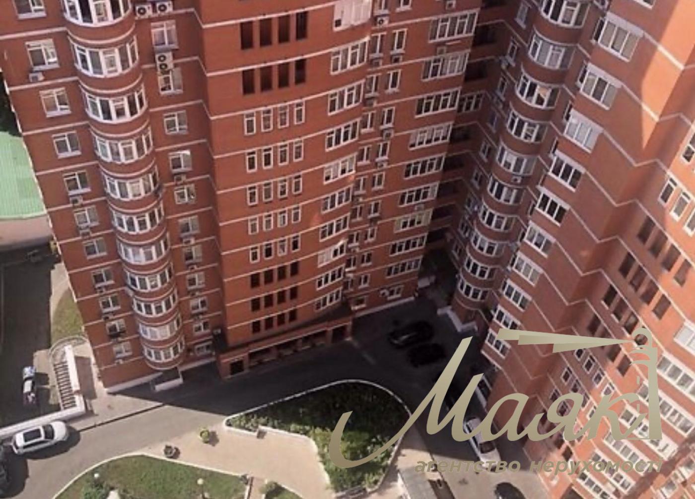 Продаж 9-к квартири 485 кв.м., вул. Ковпака, 17, м. Київ