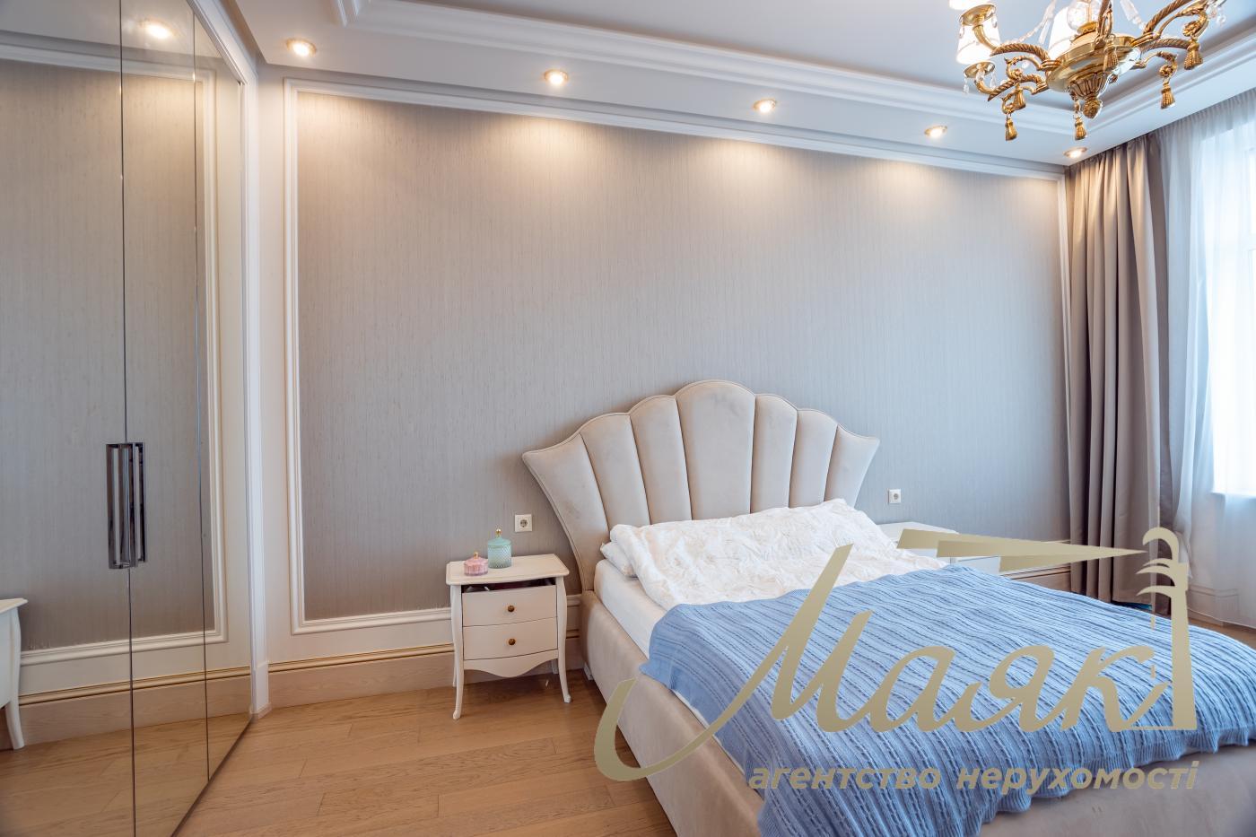 Rent 3-bedroom apartment LCD Novopecherskie Lipki, Verkhoglyada street (Dragomirov)