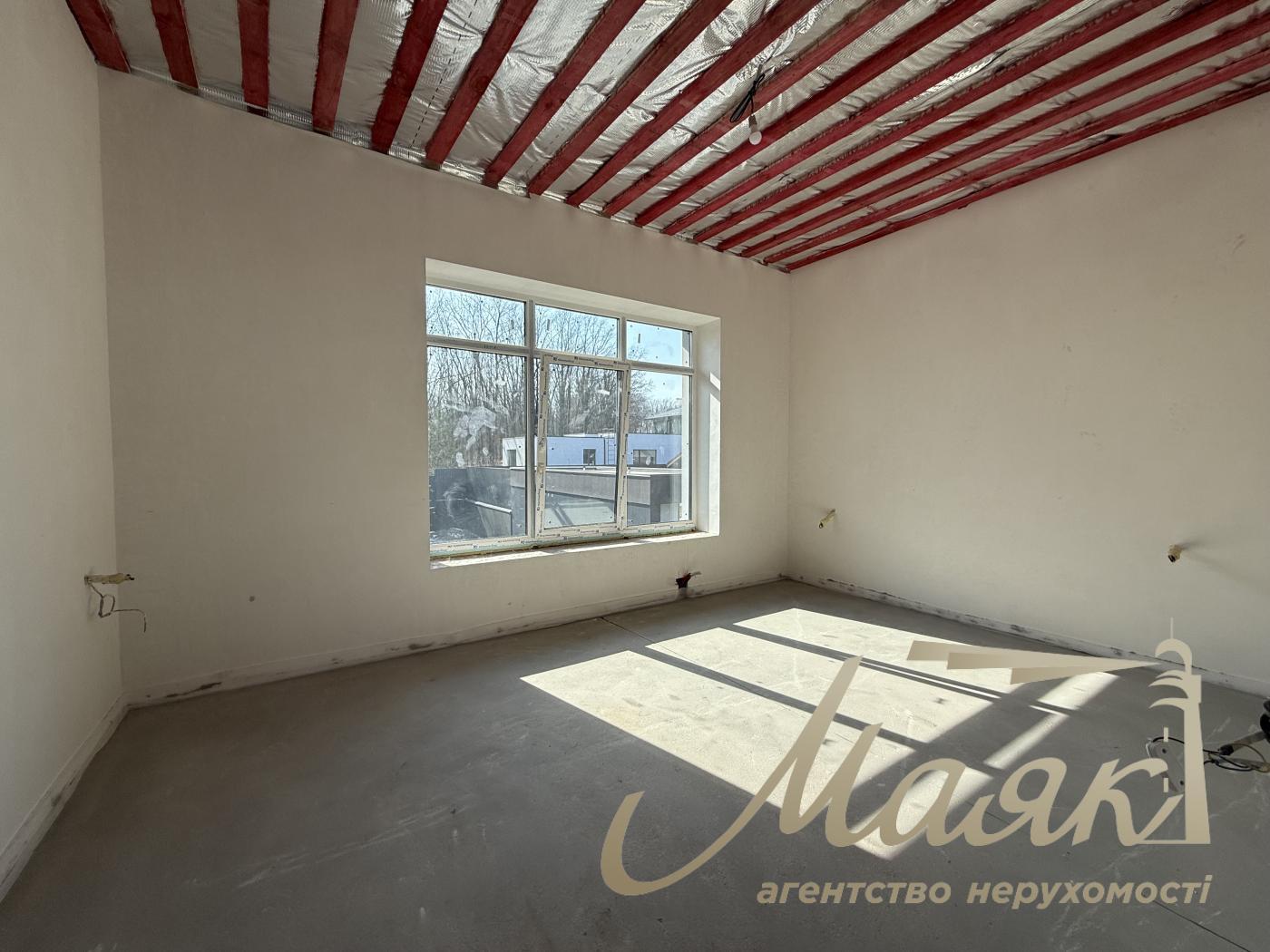 Продажа 2х-этажного дома 135м2 участок 8 соток с.Ходосовка, Киево-Святошинский район