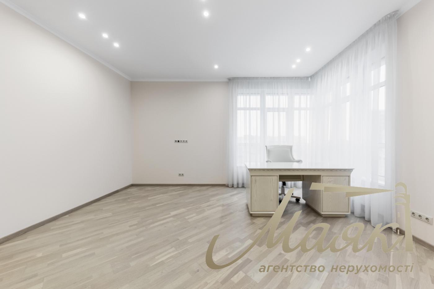 Продажа квартиры 200м2 в центре Кловский спуск, 7