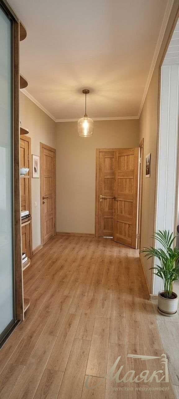 Продаж сучасного еко-будинку площею 120 м² у Віті-Поштовій, 8 соток, Київсько-Святошинський напрямок
