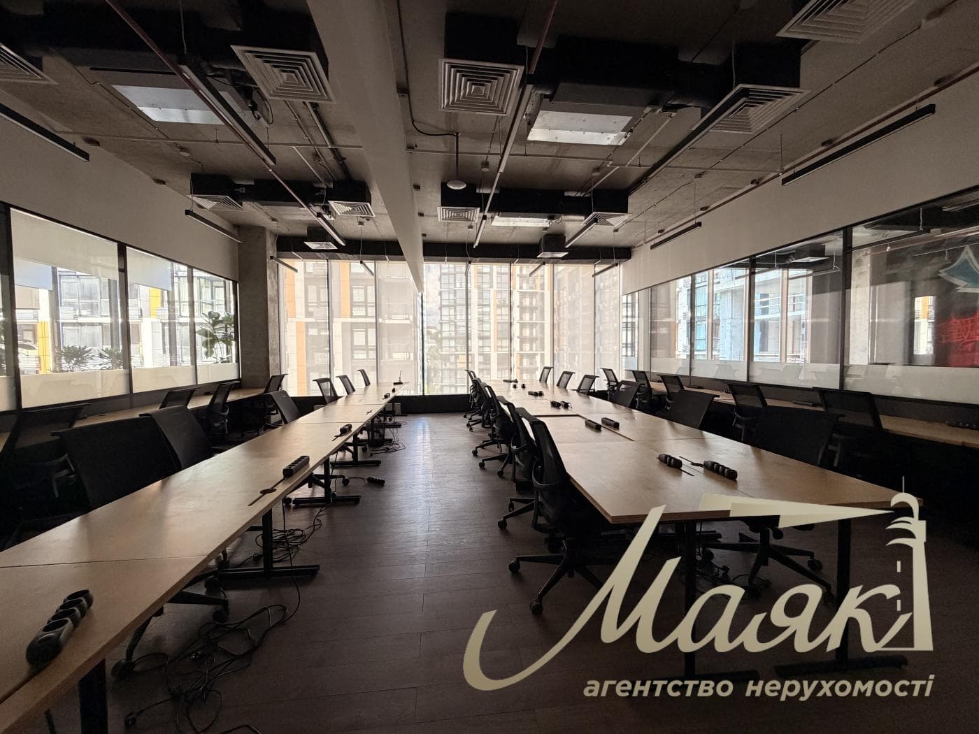 Rent a furnished office at the Magnett Business Center, Bolshaya Vasilkovskaya St.
