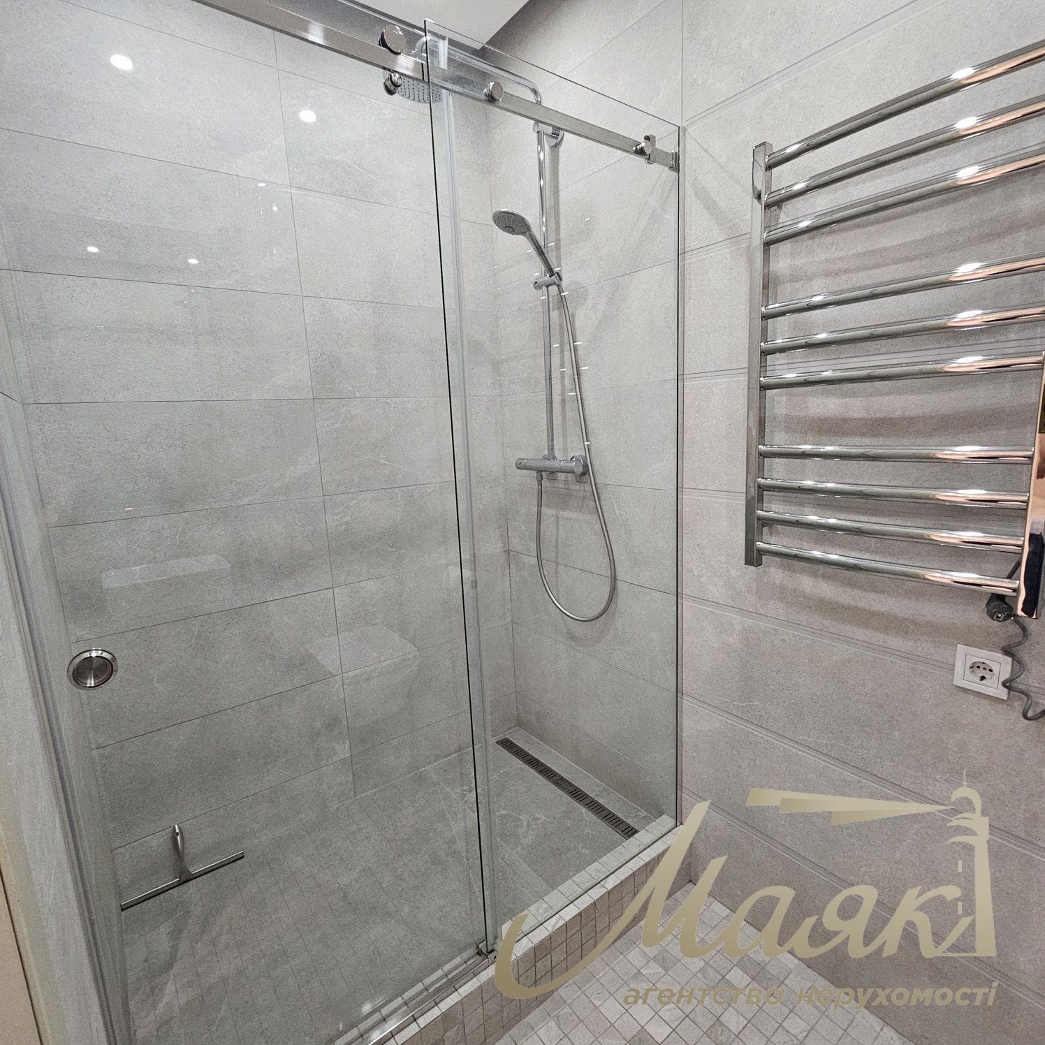 Продаж 4-кімнатної квартири, 1є18 м², ЖК «Зарічний»