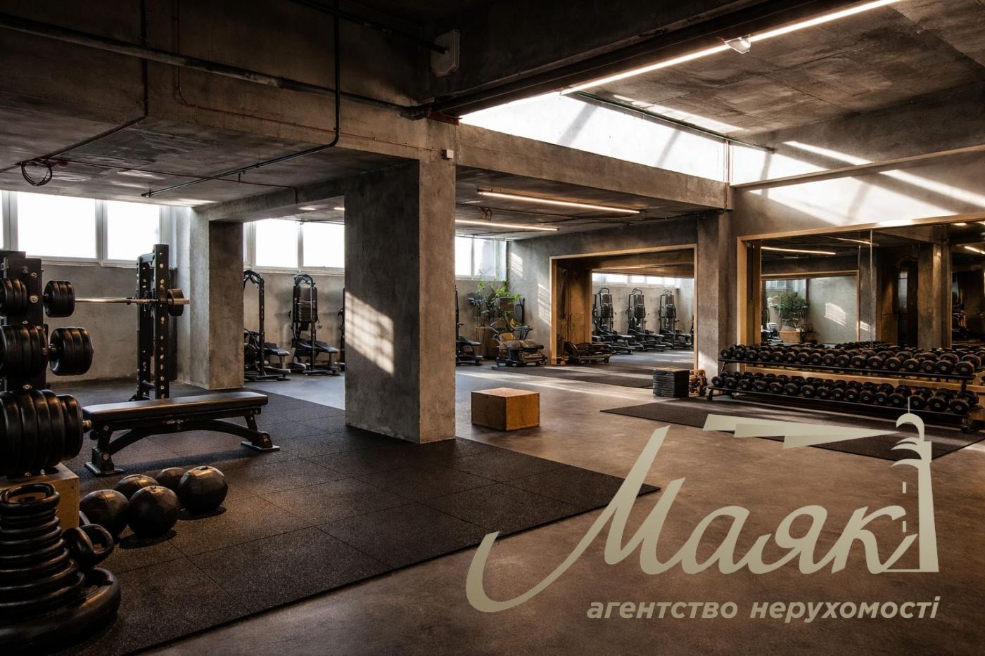 Продажа фасадного помещения 300м2, Панорама на Печерске