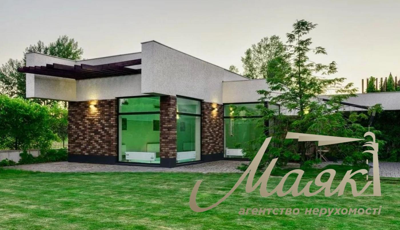 Modern house for sale with swimming pool and decorative pond, area Koncha-Zaspa