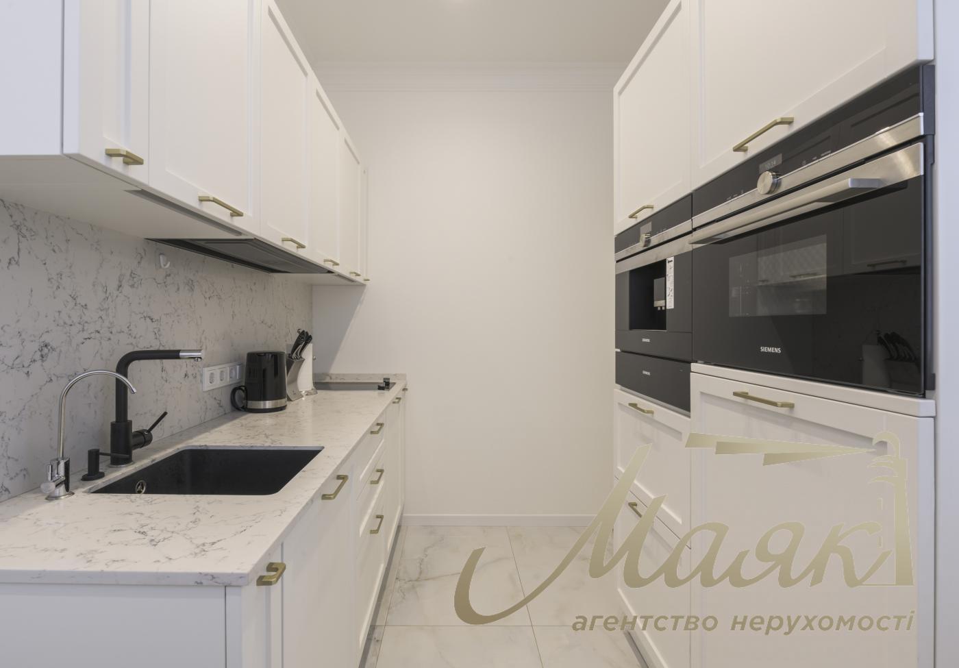 Продаж 3-к квартири 87 м2, вул. Антоновича (Горького), 103, м. Київ