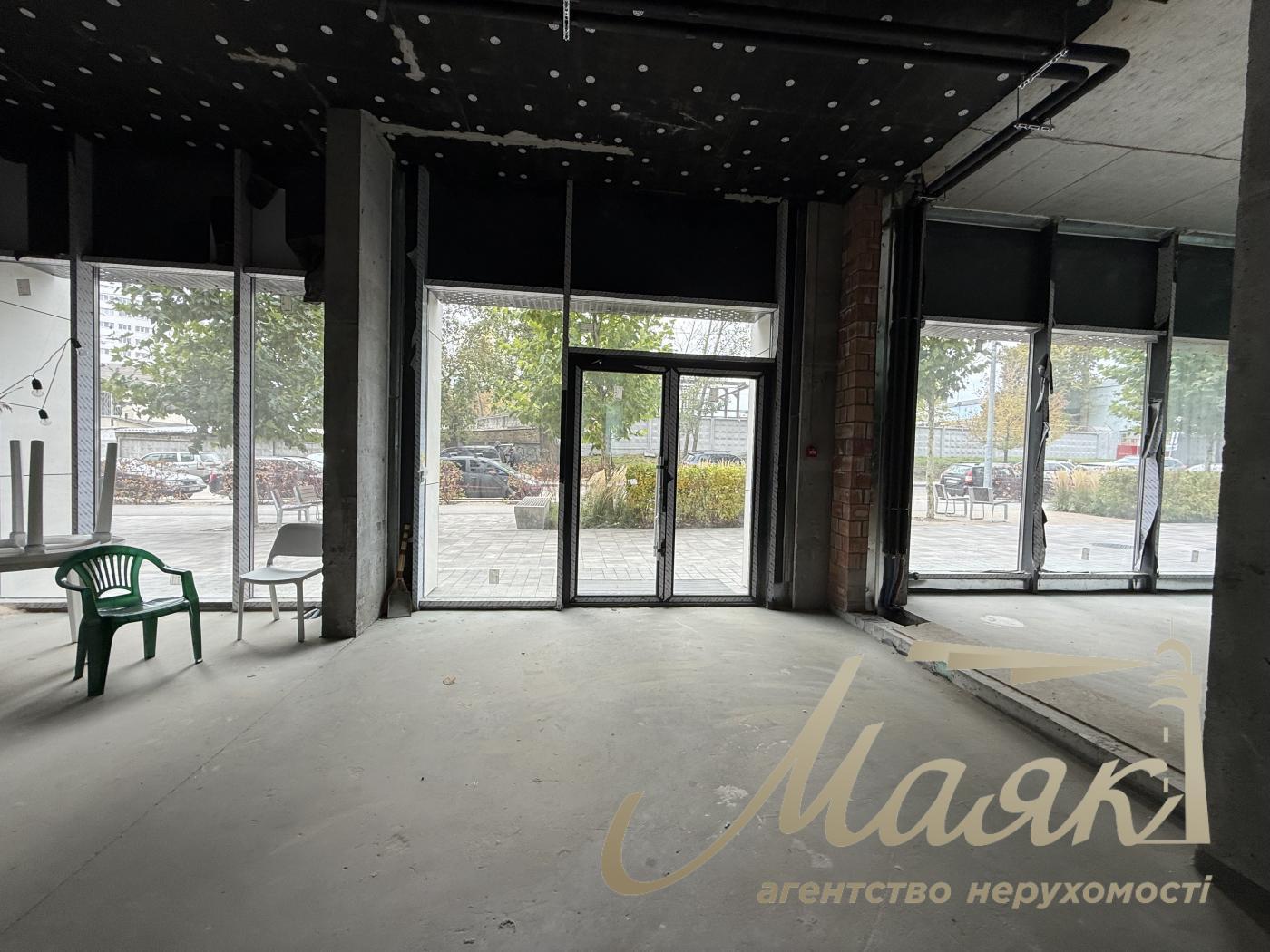 Продажа фасадного помещения 271 м² в ЖК UNIT.Home, ул. Гарета Джонса, Шевченковский район.