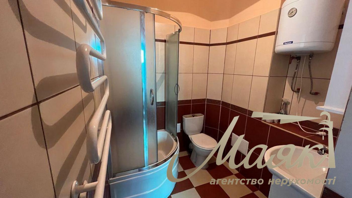 Продаж 2х-поверхового будинку 223м2 в с.Козин, вул. Старокиївська, 23.2 сотки землі, Обухівський район, Київська область