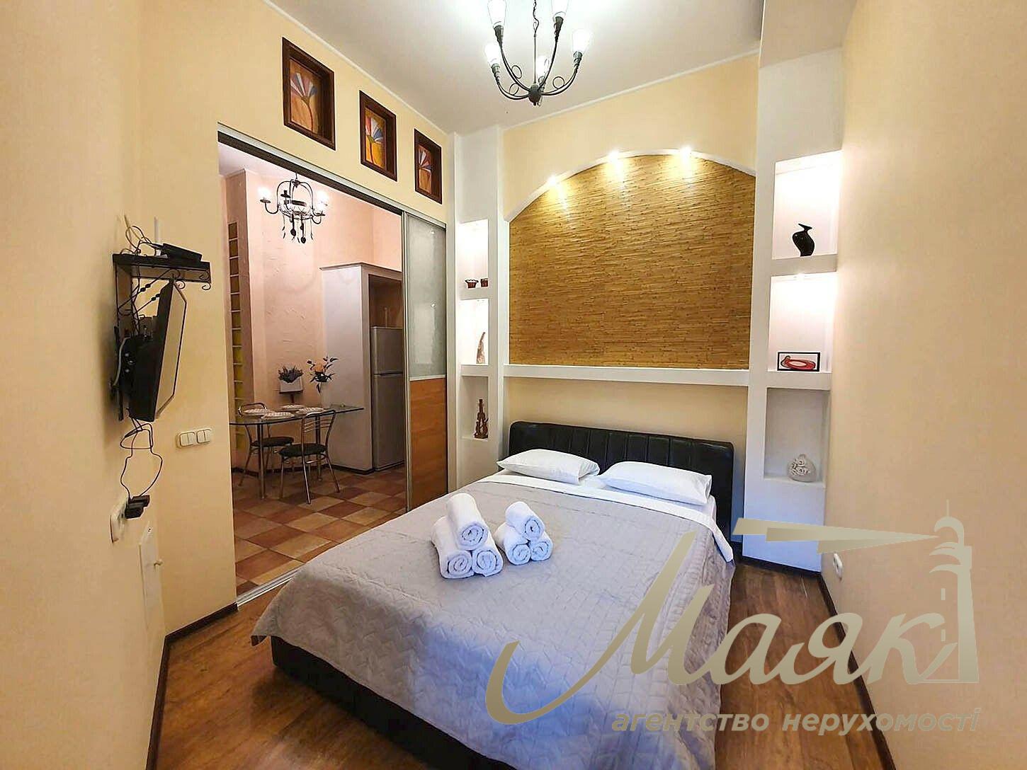 Аренда 2-х комнатной квартиры по ул.Малая Житомирская 16\3, Центр