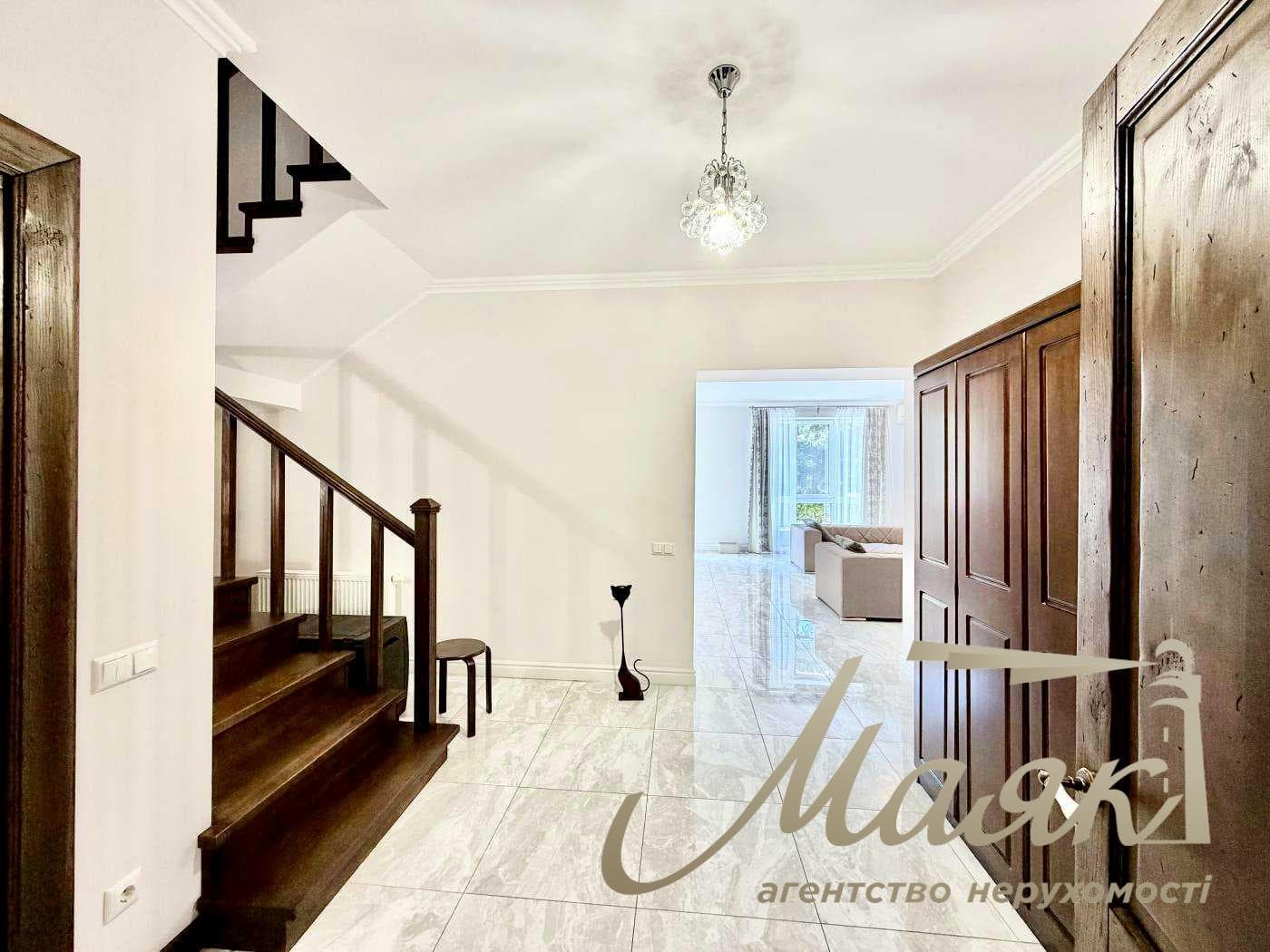 Townhouse for rent: 292 m², 3 bedrooms, terrace with waterfront access, self-contained; Kozin/Koncha-Zaspa village, Anatoliy Solovyanenko Street, Kyiv Oblast, Obukhiv direction