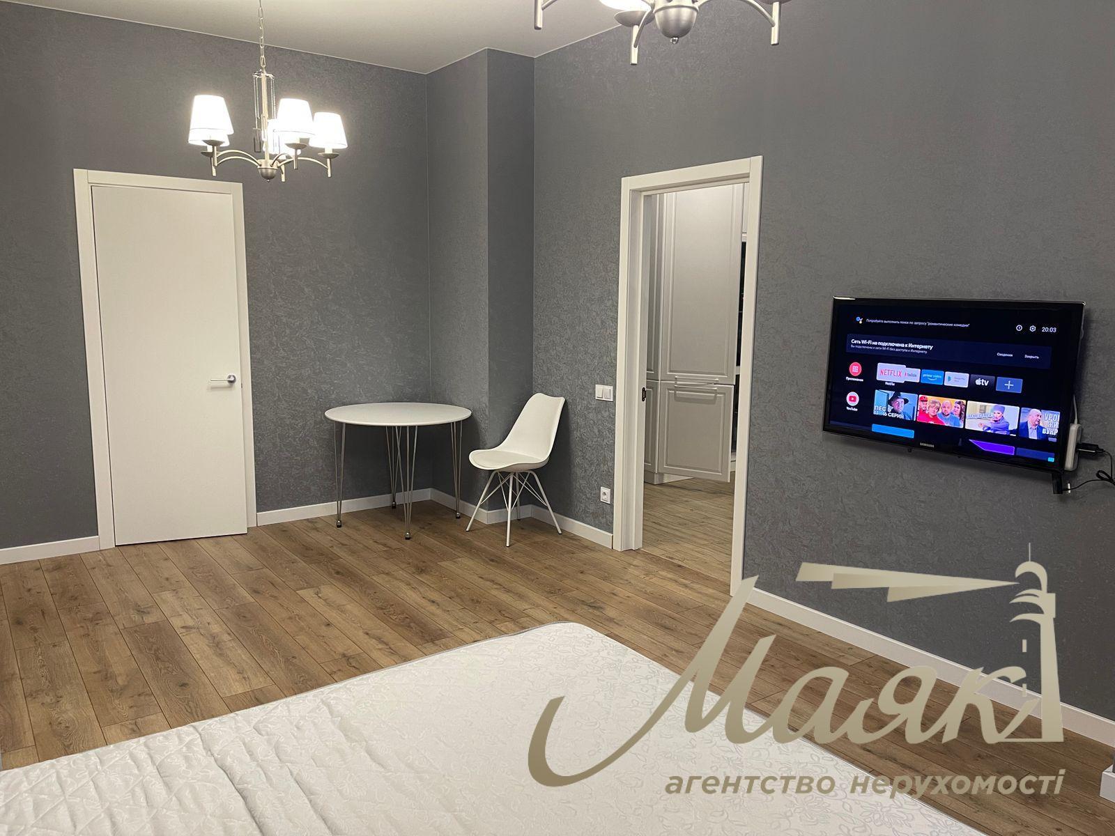 Продаж 1 кімнатної квартири в ЖК Smart Plaza Obolon, Оболонський район.