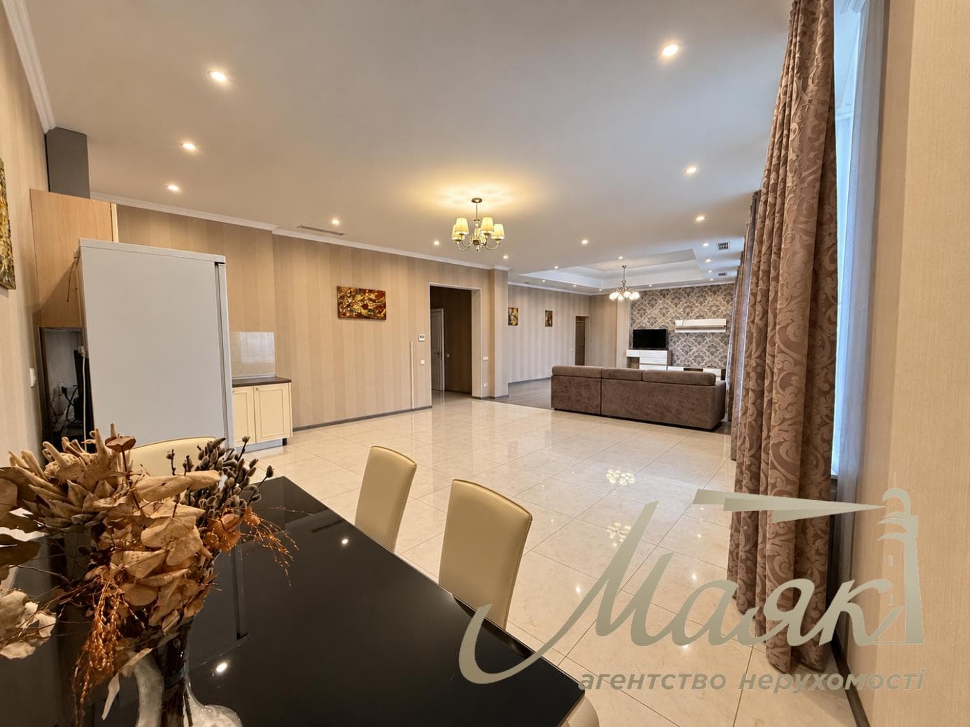 Оренда квартири площею 159 м² у клубному будинку Botanic House, вул. Болсуновська, 23, Печерськ