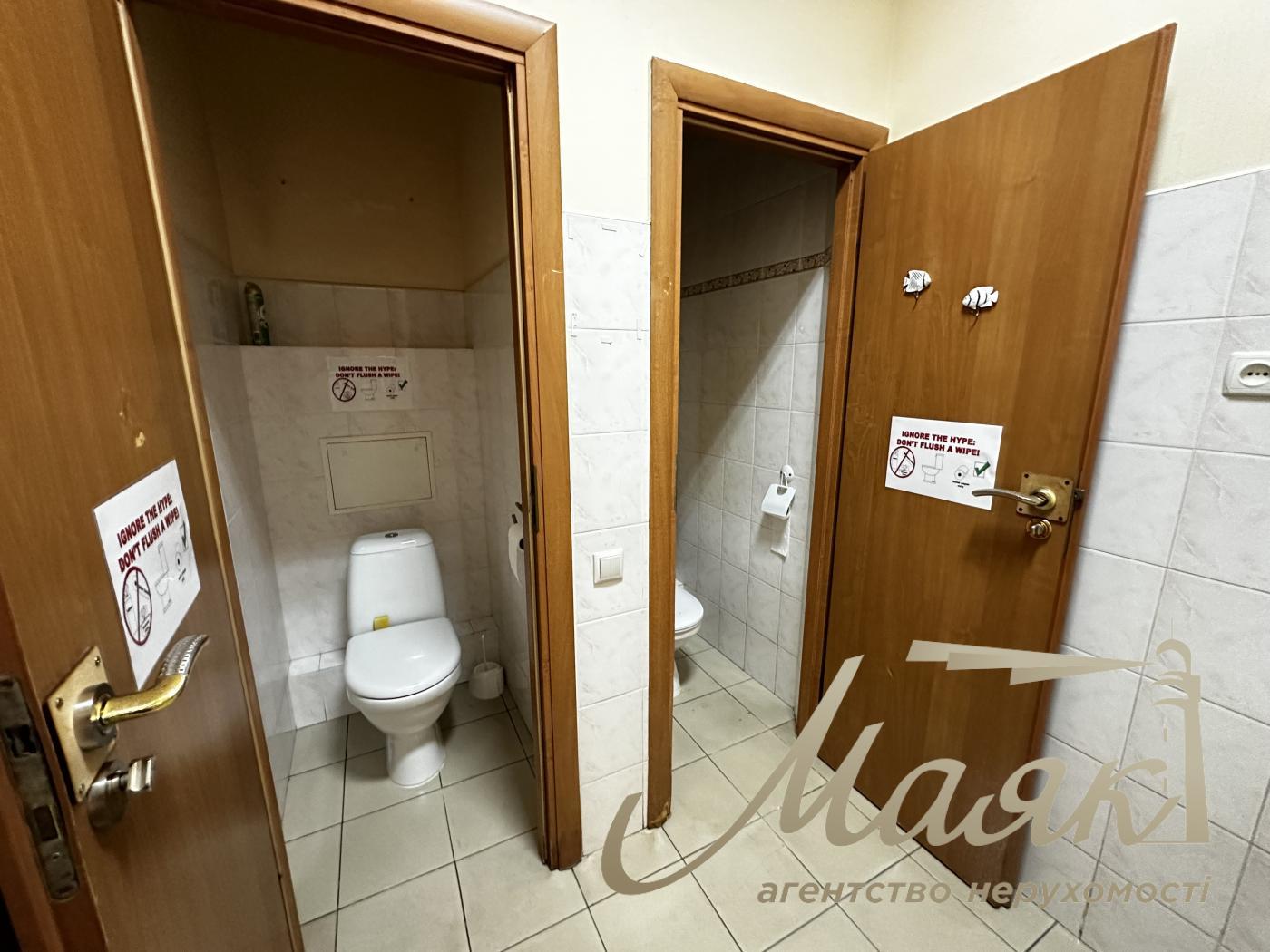 Продаж офісного приміщення в центрі вул. Тургенєвська, 28А-30А