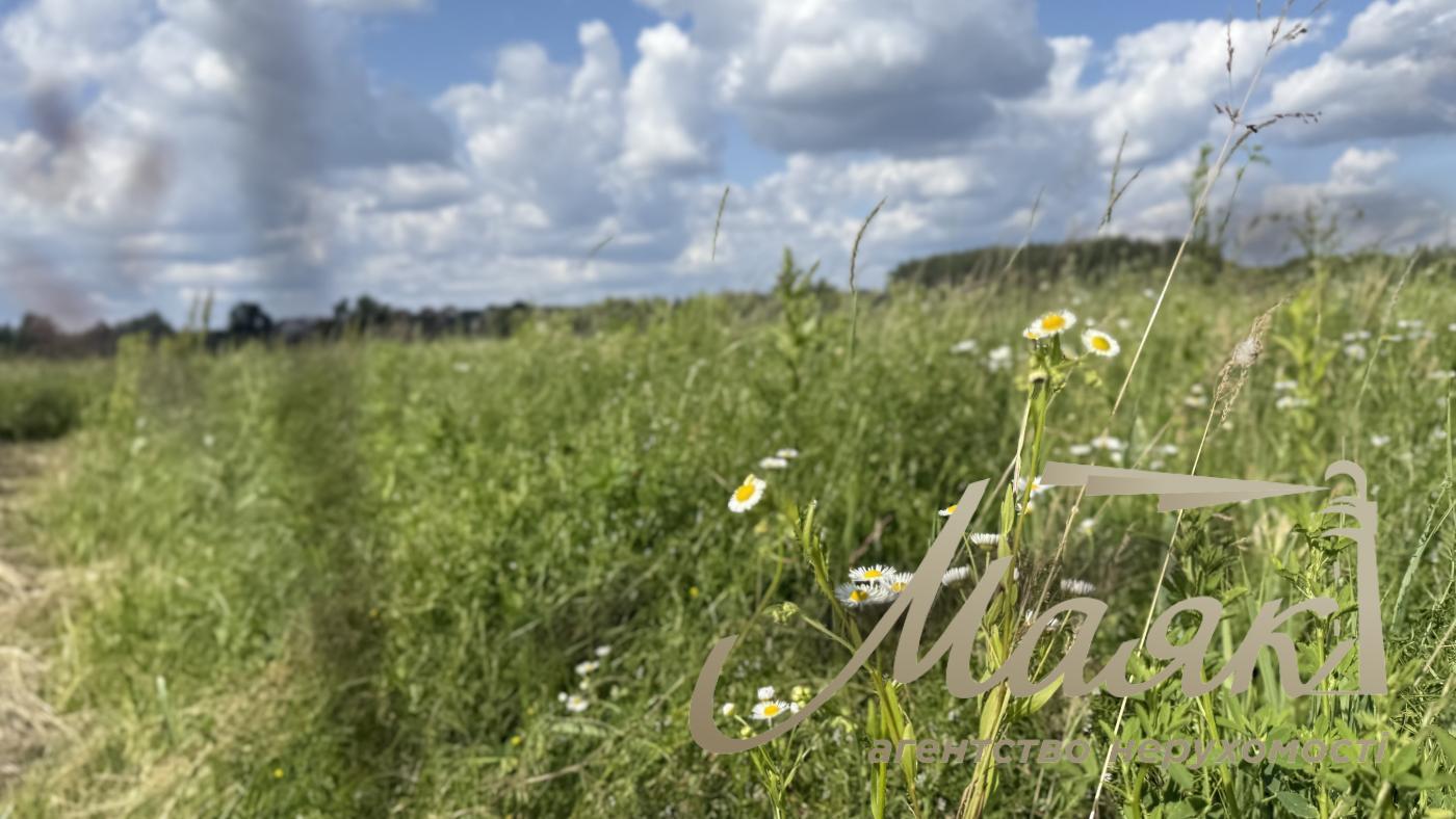 For sale / Land for ind. construction under cottage town Vita-pochtovaya / Yurovka