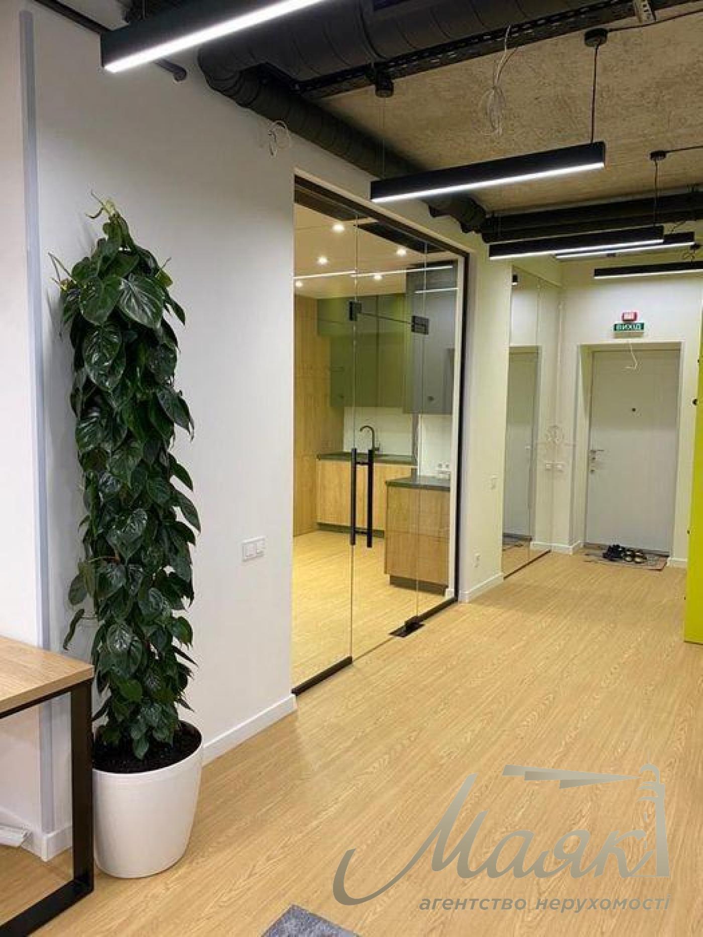 Office for rent 133 sq.m. in Residential Complex Carnegie Tower, Pecherskiy r-n.