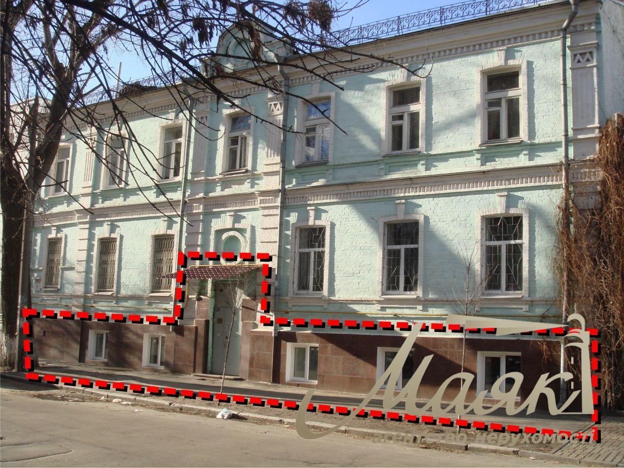 Оренда фасадного приміщення 150 м2 на Подолі, Оболенська 9