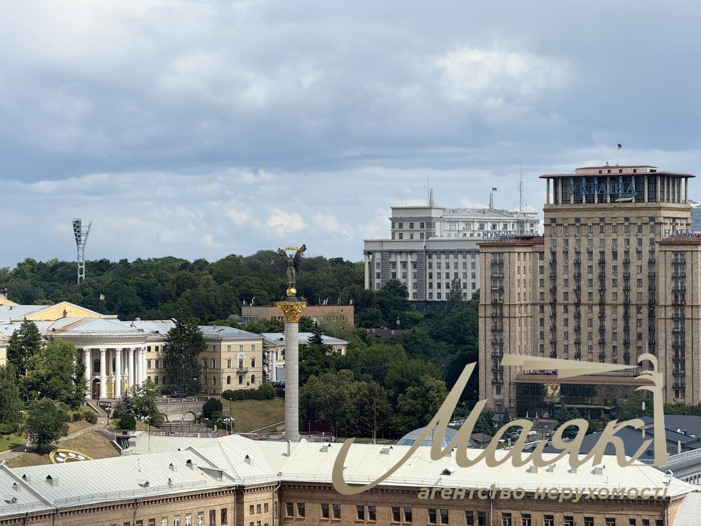 Аренда видовой 3к квартиры 245 кв. м на ул. Паторжинского 14, Центр, Шевченковский район