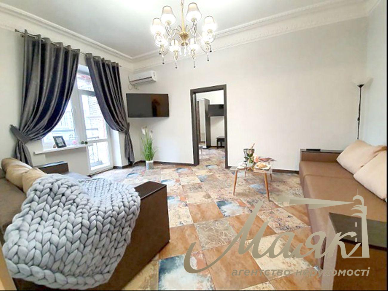 Аренда 3-комнатной квартиры ул. Софиевская 1/2, Майдан Независимости, Центр