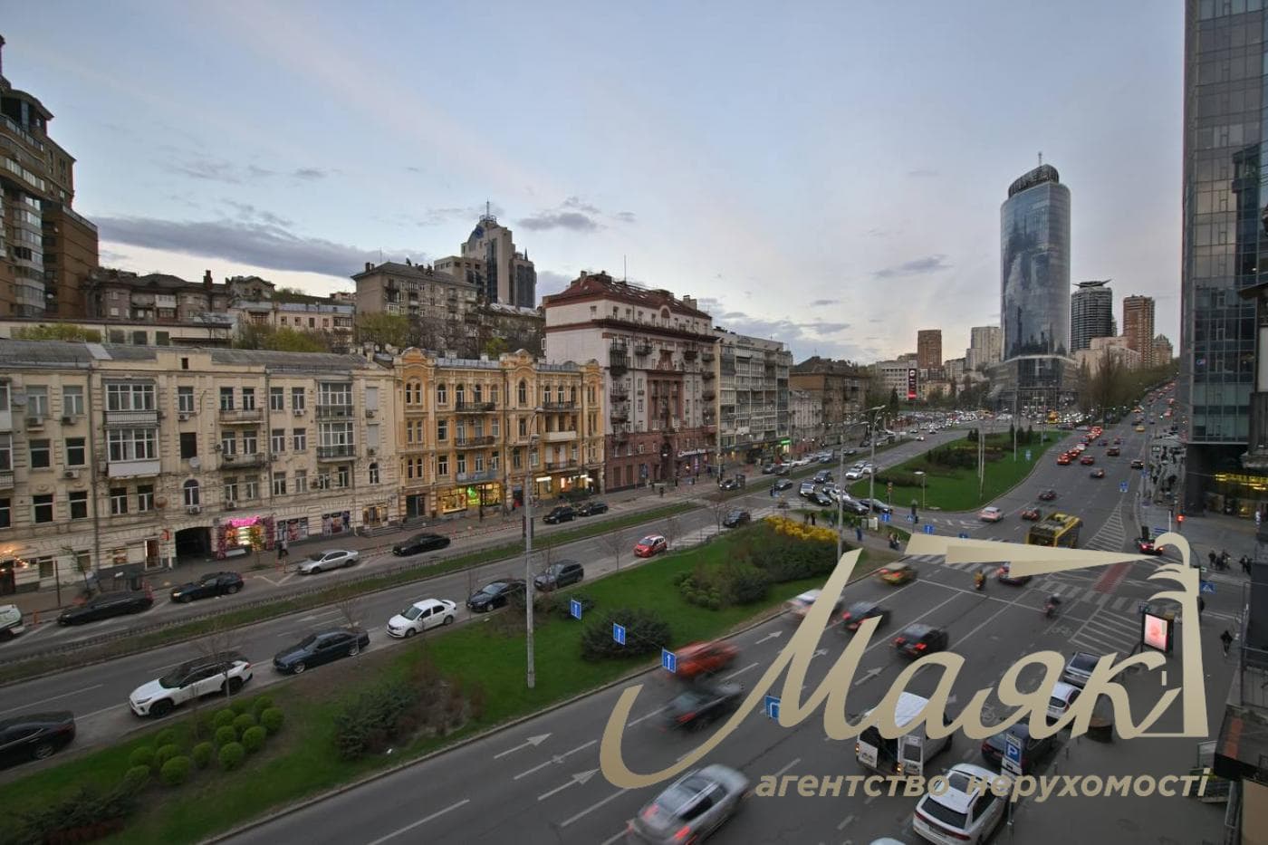 Аренда офиса в Центре, ул. Шота Руставелли
