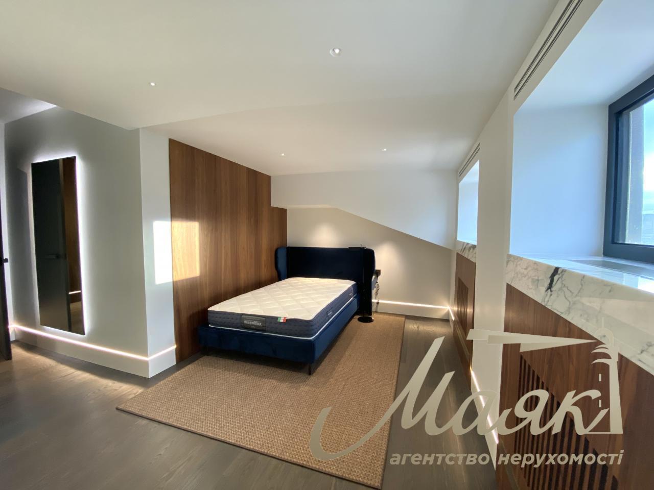 Продажа  апартаментов в историческом центре ул. Богомольца 278м2