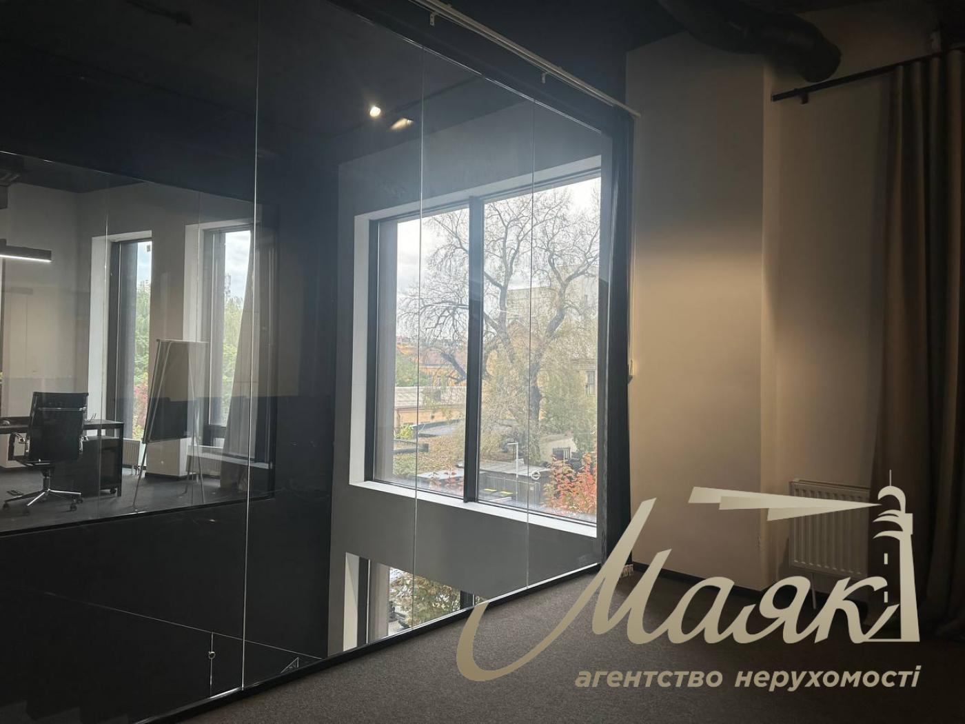 Оренда офісу 680м2 в ЖК Нью Йорк по вул.Антоновича 74, Олімпійська