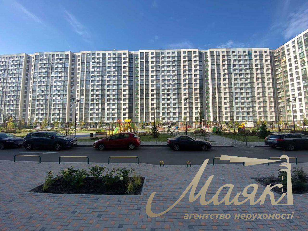Продажа коммерческого помещения 122кв. ЖК Город цветов