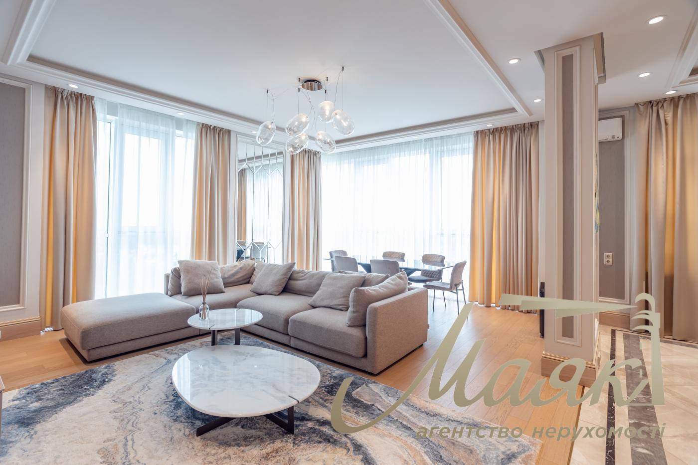 Rent 3-bedroom apartment LCD Novopecherskie Lipki, Verkhoglyada street (Dragomirov)